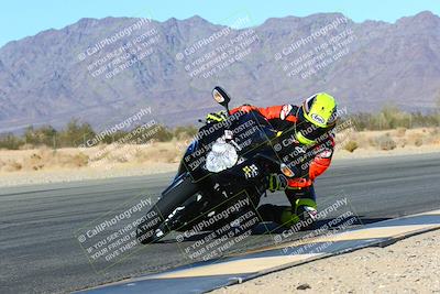 media/Jan-08-2022-SoCal Trackdays (Sat) [[1ec2777125]]/Turn 6 Inside (1pm)/